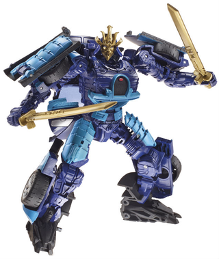 Illustration for article titled The Samurai Robot Isn't Racist, He's The Best Part Of Transformers 4